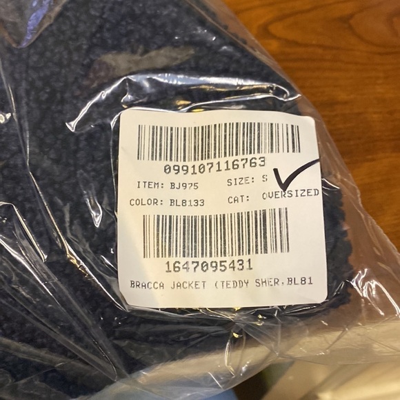 J Crew Teddy sherpa jacket
Item BJ975 - Picture 6 of 6